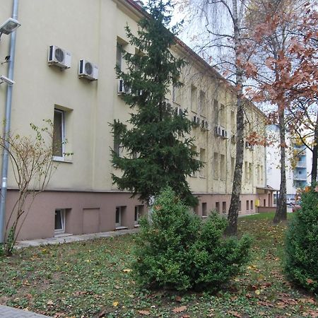 Aparthotel Bajeczna Krasków Exteriör bild