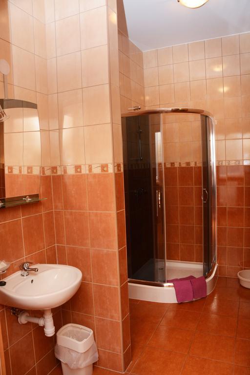 Aparthotel Bajeczna Krasków Rum bild