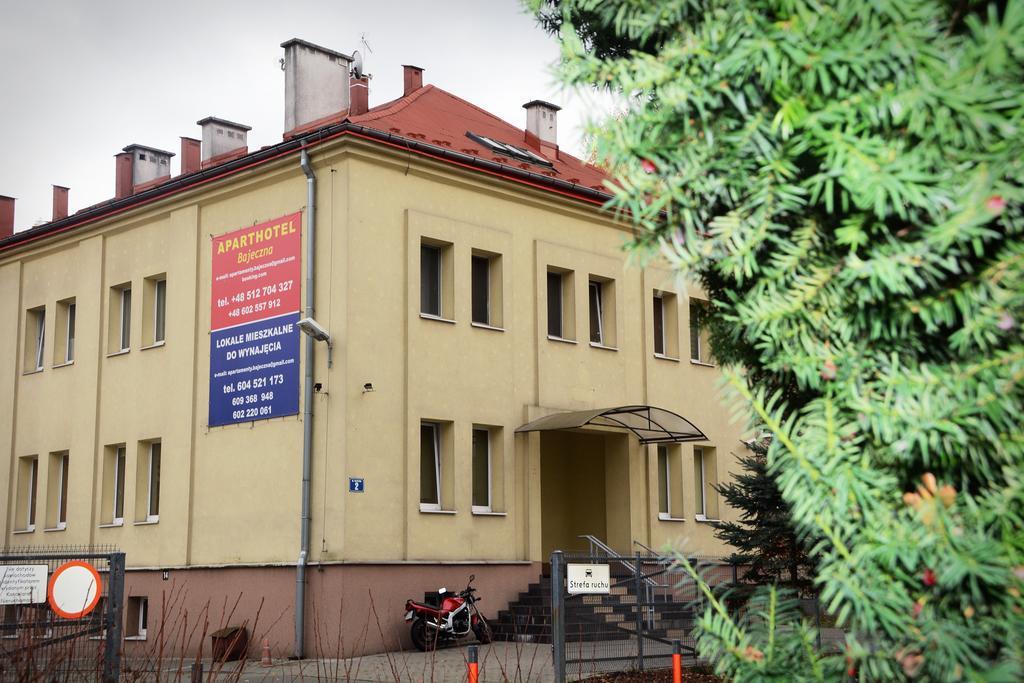 Aparthotel Bajeczna Krasków Exteriör bild