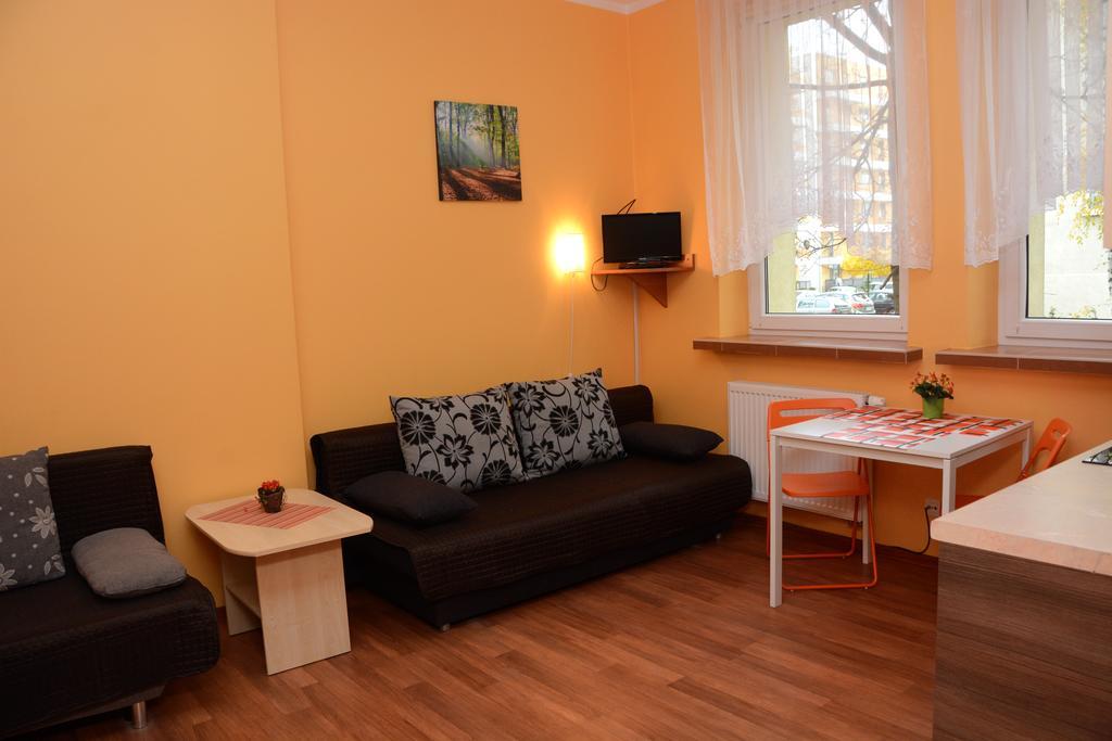 Aparthotel Bajeczna Krasków Exteriör bild