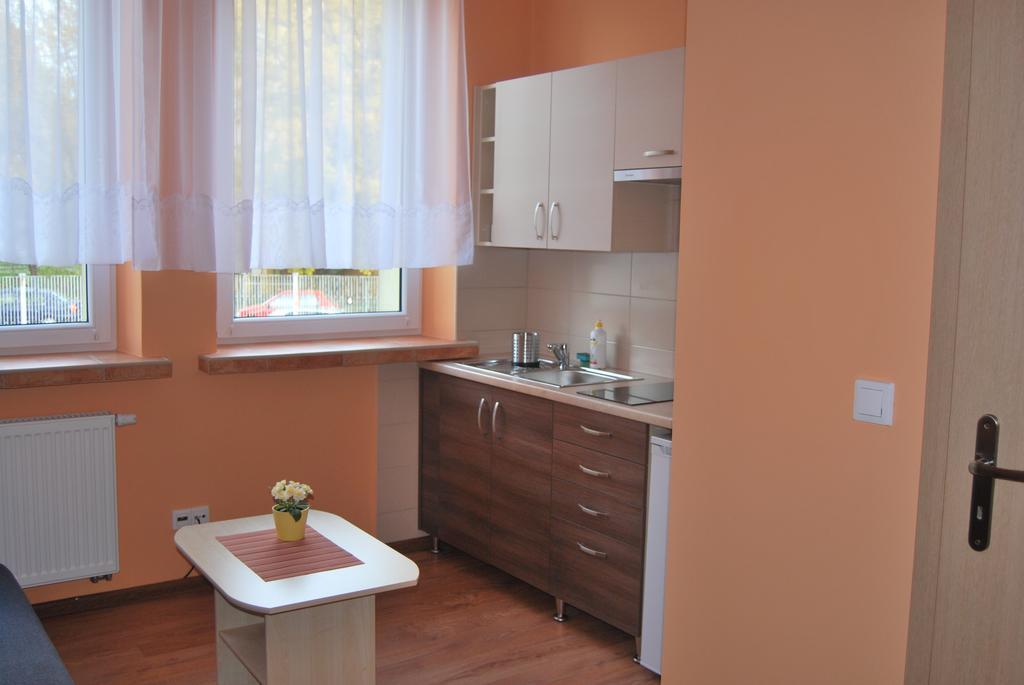 Aparthotel Bajeczna Krasków Exteriör bild