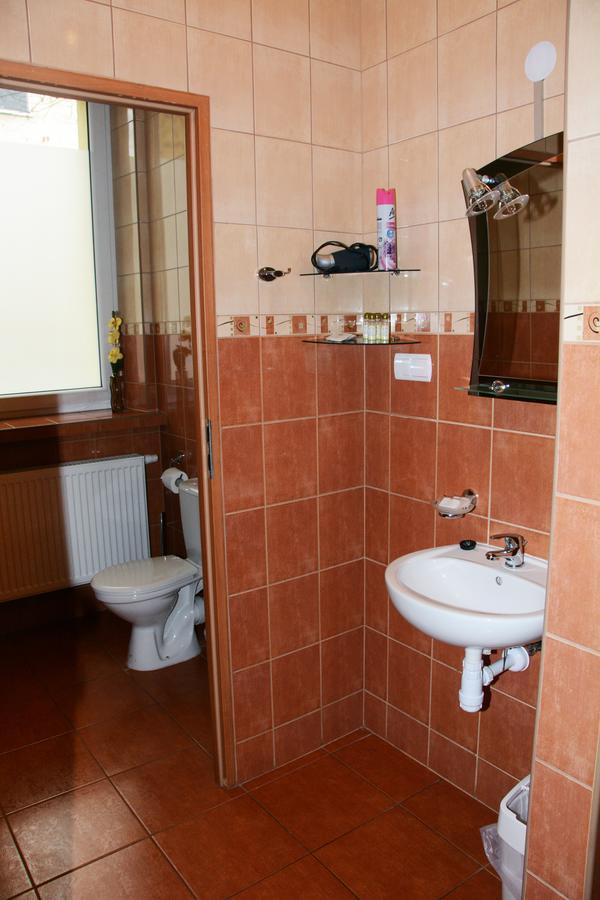 Aparthotel Bajeczna Krasków Exteriör bild