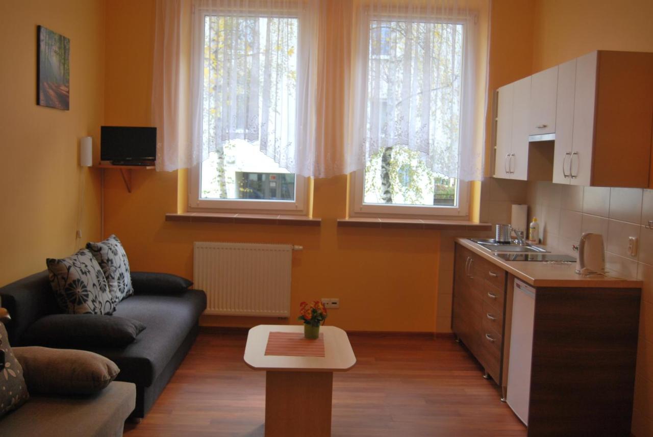 Aparthotel Bajeczna Krasków Rum bild